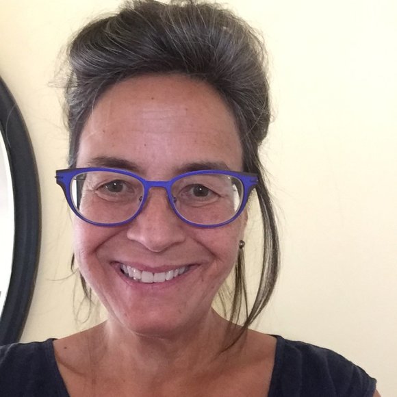 Meet this Posher - Picture 2 of 7